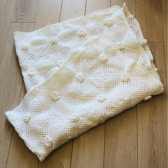 Handmade White Crocheted Baby Crib Blanket with Flower Granny Squares - Picture 1 of 7